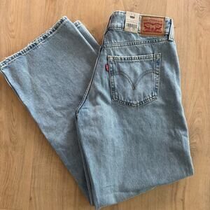 Levi’s Straight leg superlow loose-Light wash blue jeans- 30x32-NEW
